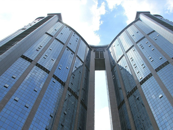 領(lǐng)先開展省內(nèi)微信平臺及VR全景線上虛擬服務(wù)。